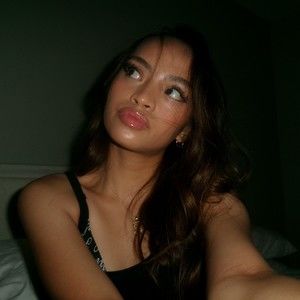 Meet your Posher, Samantha gabrielle